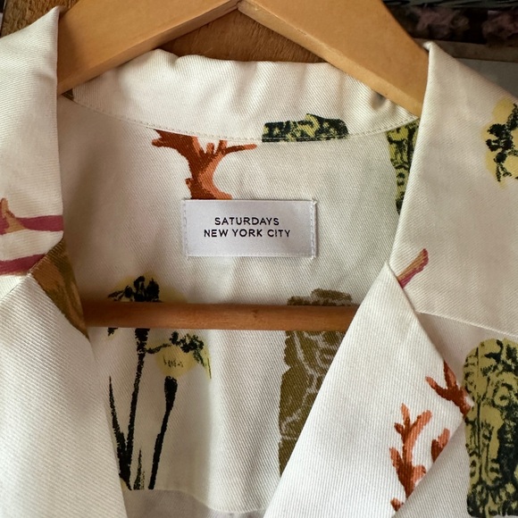 NWT - Saturdays Short Sleeve Button Down - Picture 3 of 7